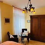 Neu - Im Winzergarten * ترابن ترارباخ